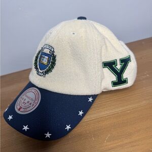 Mitchell & Ness NCAA Yale Dune Dad Hat